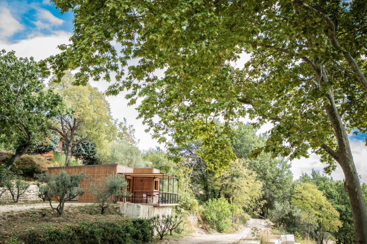 Les Cabanes De La Fontaine Lacoste  Exterior photo